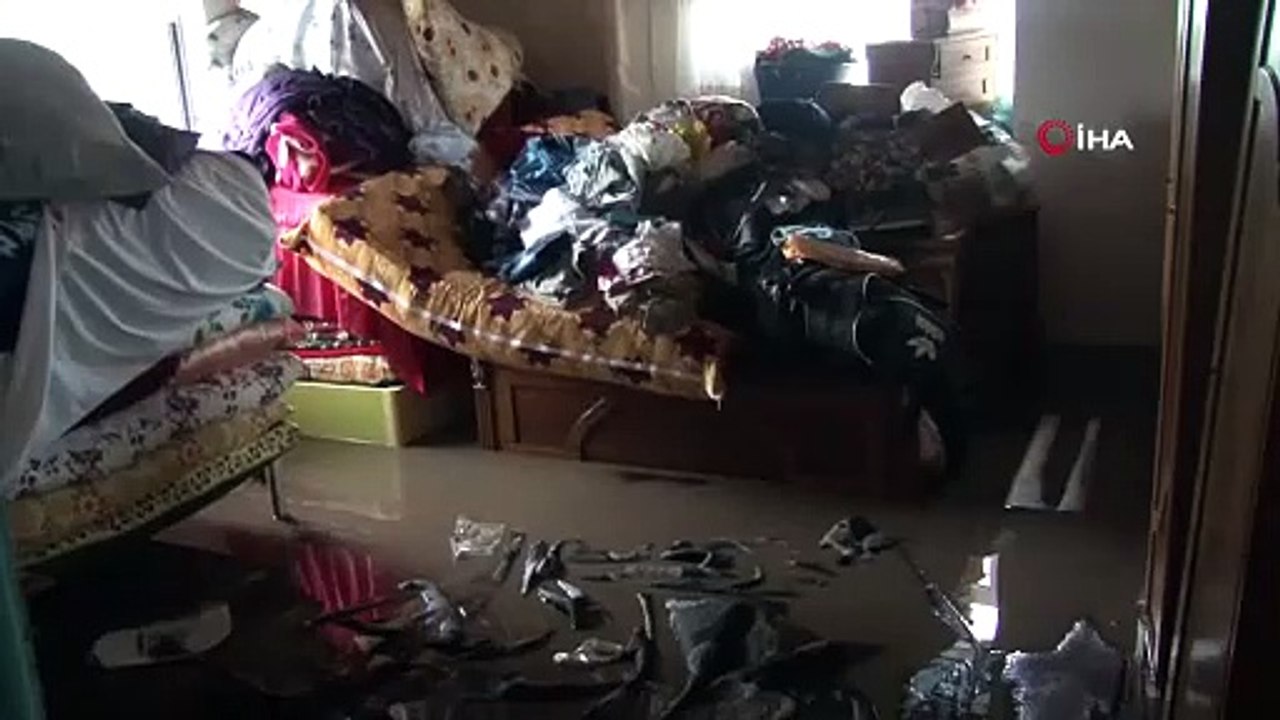 Kars’ta sağanak yağış sele dönüştü: Evler sular altında kaldı