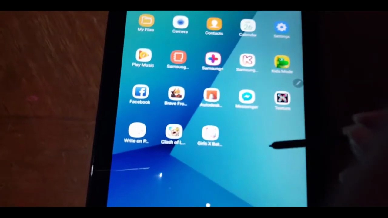 Samsung Tab A 10 inch with S pen review
