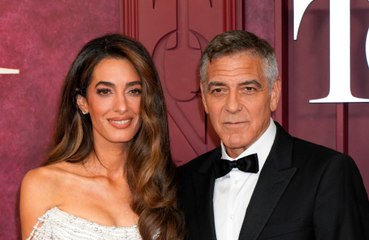 Amal Clooney loda il marito George: sul lavoro grande supporto