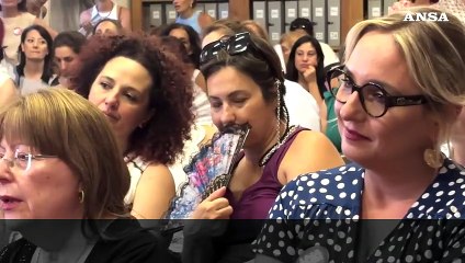 «Nessuno ci aiuta, dobbiamo farlo noi»: Fiorella Mannoia guida la nascita della Scuola per operatrici antiviolenza