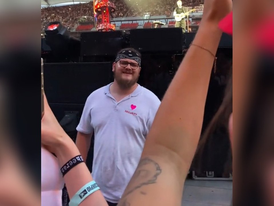 Security-mitarbeiter stiehlt ed sheeran die show
