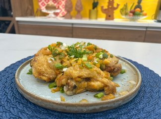 Frango assado cotidiano com refogado caseiro