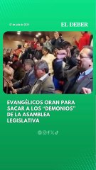 Evangélicos oran para "sacar a los demonios" de la Asamblea Legislativa