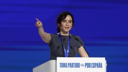 Ayuso cierra filas con Feijóo: "Tuyo es el partido, presidente. Vamos a estar en todo momento a tu lado"