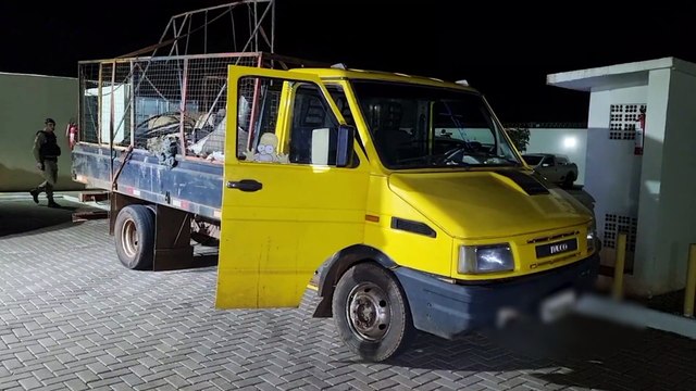 Trio é detido utilizando caminhão para furtar fios no Bairro Cataratas