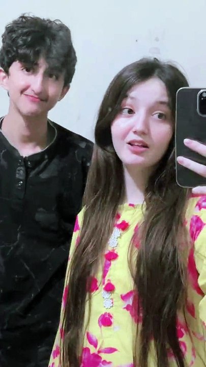 Sana Yousaf with her brother, act beautifully