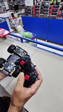 Unboxing and Review of Roader Rechargeable Remote Control Monster Truck