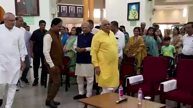 #GANDHINAGAR SHYAMAPRASAD MUKHERJEE JANM JAYANTI PUSHPANJALI ARPAN BY #GUJARAT CM BHUPENDRA PATEL