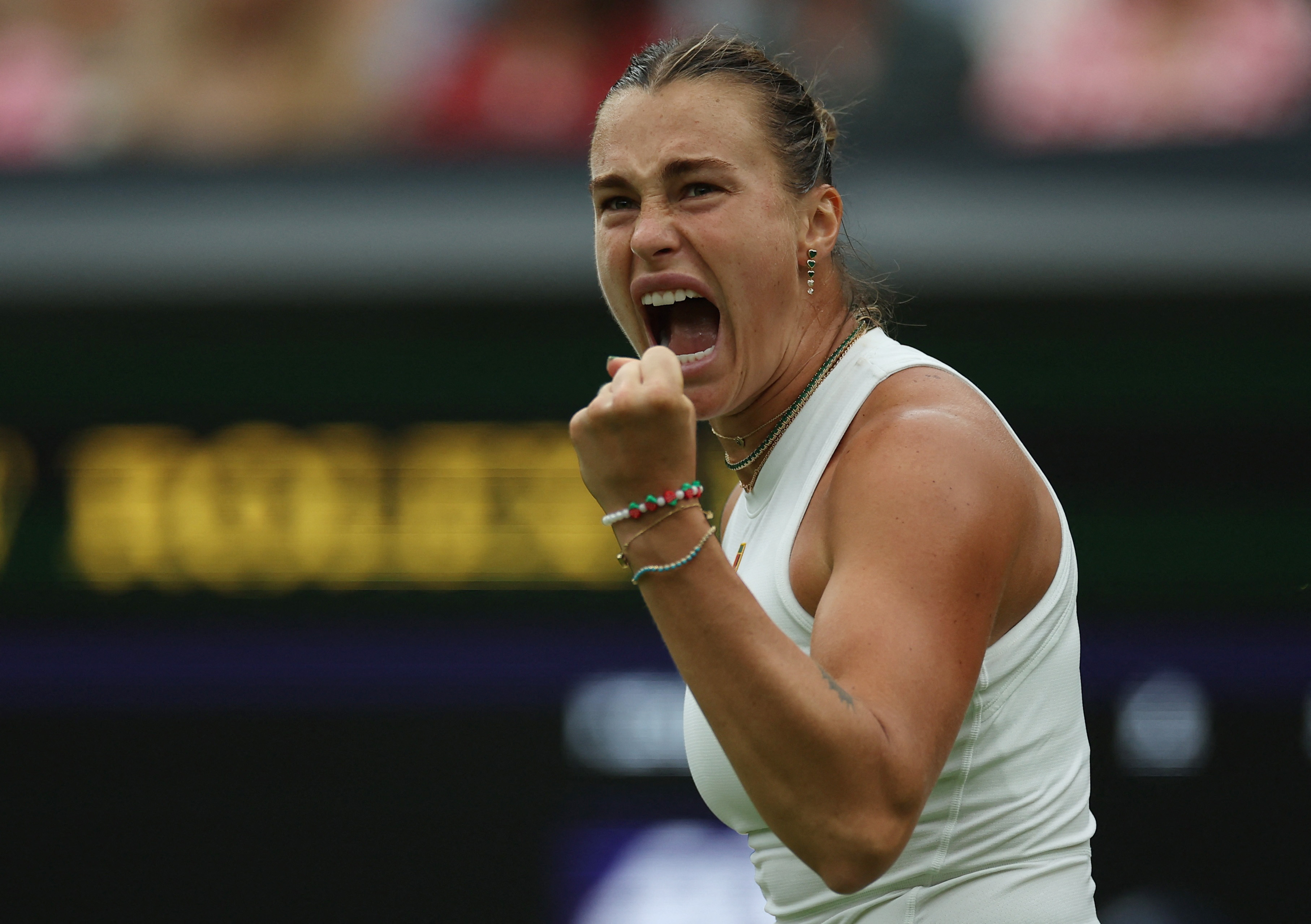 Wimbledon : Sabalenka sort vainqueure d'un rude combat face à Martens