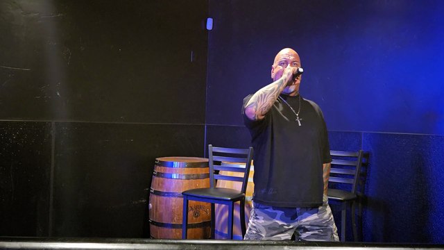 JUDAS PRIEST - FREEWHEEL BURNING (PERFORMED LIVE AT THE WESTERNER)