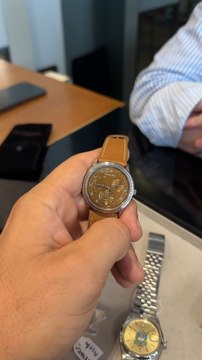 Que penses-tu de ce cadran ? Audemars Piguet vintage au cadran havane exceptionnel #audemars #audemarspiguet #audemarspiguetwatch #horlogerie #montre