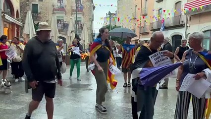 L'ANC protesta contra el concert d'una banda militar a Calonge