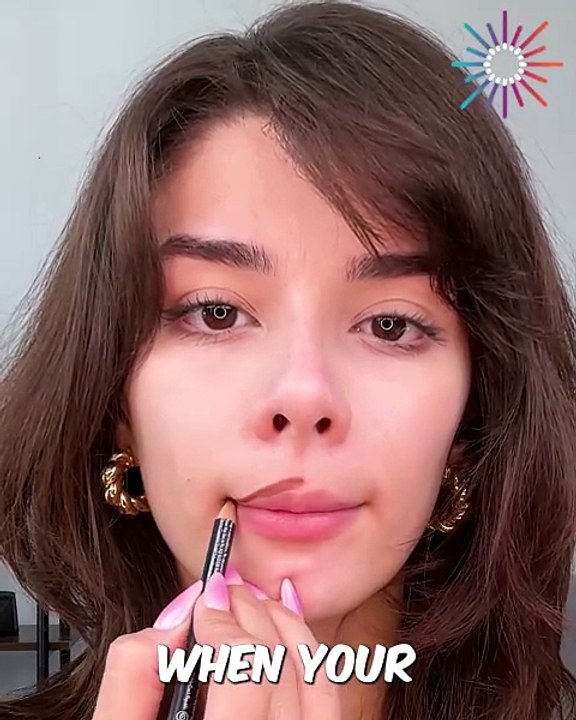 Learn how to overline your lips like a pro! 💋💄