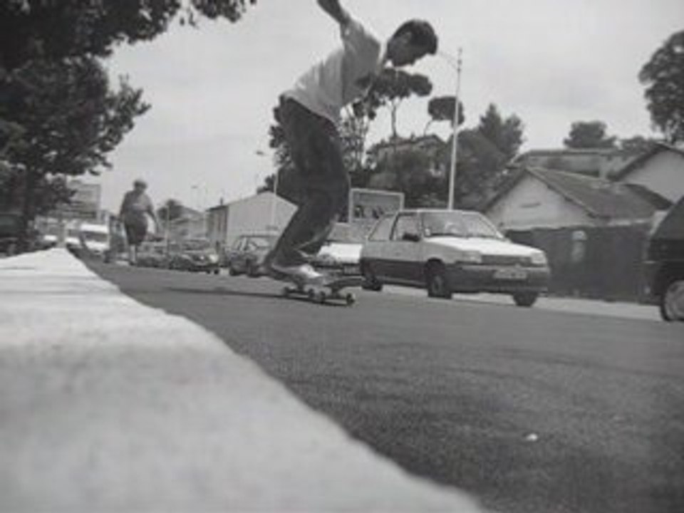 Fakie 36 flip