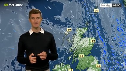 Heavy rain drenches London ahead of third summer heatwave