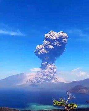 BREAKING: Mount Lewotobi Laki-Laki Erupts, Sends Ash Column 18,000 Meters High in Indonesia
