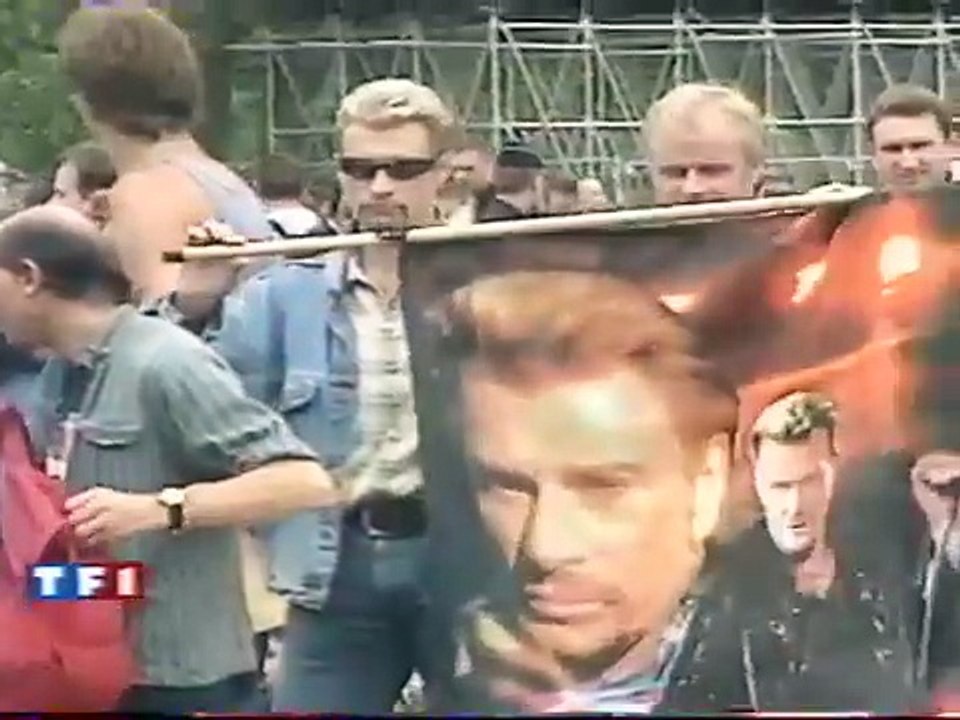 Johnny Hallyday - Les Coulisses du Concert de la Tour Eiffel (TF1 - 10 Juin 2000)