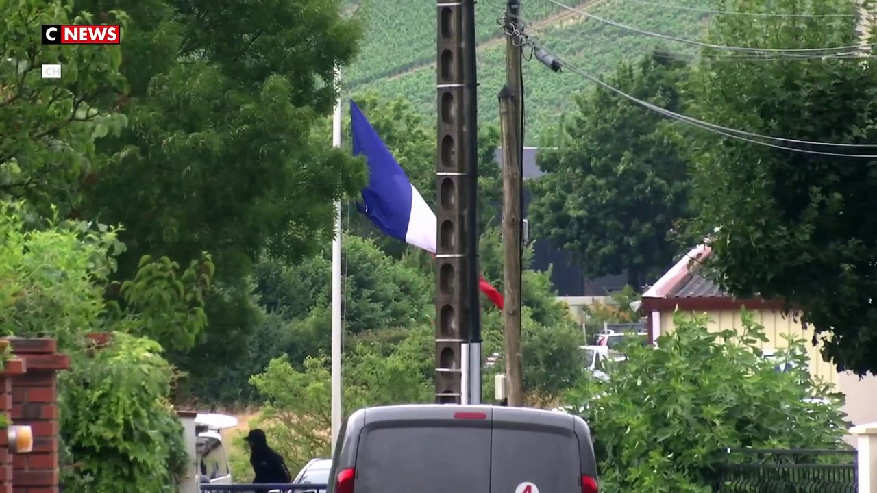 La caserne de gendarmerie de Chablis dans l'Yon...