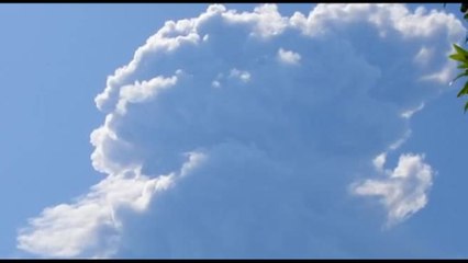 Indonesia, erutta ancora il Laki-Laki, colonna di cenere di 18 km