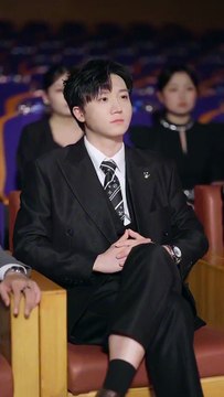 The president became obsessed with his fiancee after she passed away. He got drunk and mistook the girl for a substitute. He fell madly in love with her until she ran away pregnant. He then realized that she was the one he missed and loved day and night.