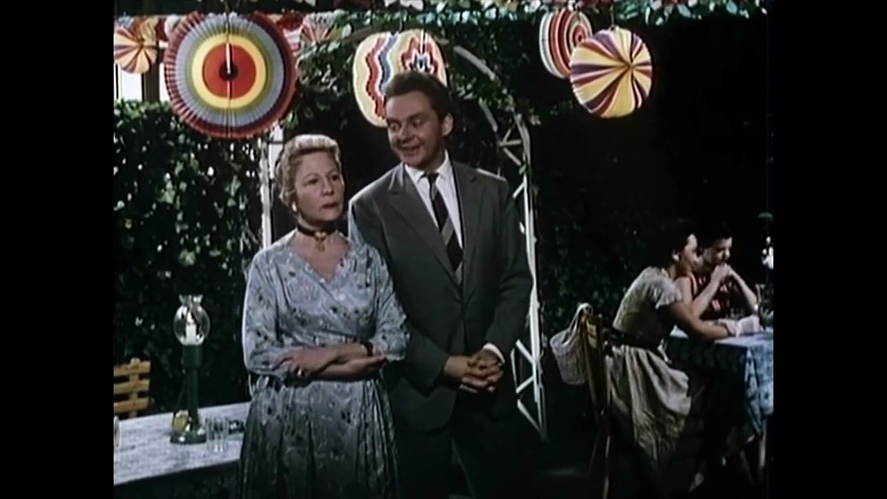 Mit Rosen fängt die Liebe an (1957)
