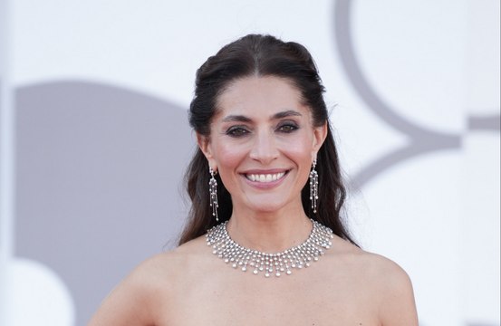 L'attrice Caterina Murino incinta a 47 anni grazie alla fecondazione assistita