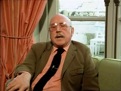 Wombling Free (1977) Lionel Jeffries Interview