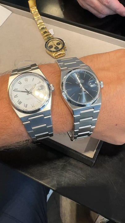 Les avais-tu❓ « Buckley » c’est le petit surnom qu’on donne (les aficionados, pas la marque) à ce cadran blanc aux chiffres romains. #rolex #oysterquartz #oysterquartz17000 #montre #horlogerie #watch @romainreawatches