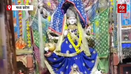 फूल-माला अगरबत्ती नहीं, झाड़ू-पोछा लेकर जाते हैं मंदिर, जबलपुर के युवाओं की अनोखी भक्ति