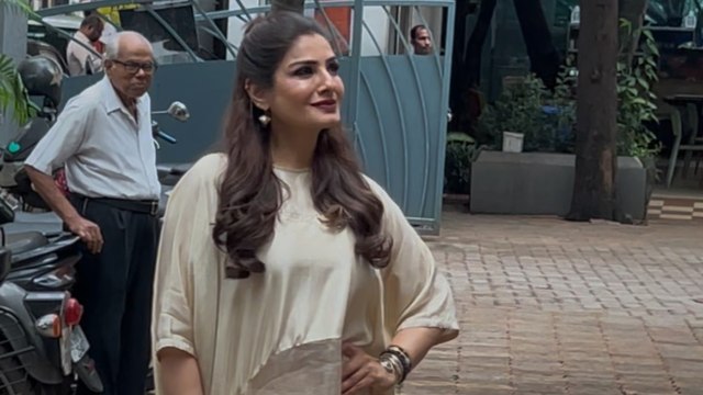 स्किन टोन ट्रेडिशनल आउटफिट में नजर आईं Raveena Tandon