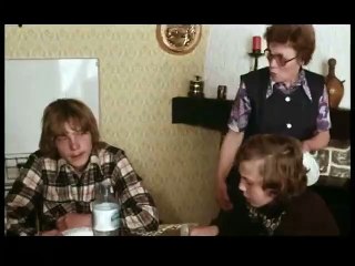 Passe ton bac d'abord (1978) - Trailer