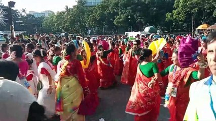 জগন্নাথ দেবের রথযাত্রা উপলক্ষ্যে বর্ণাঢ্য শোভাযাত্রায় ভক্তবৃন্দ