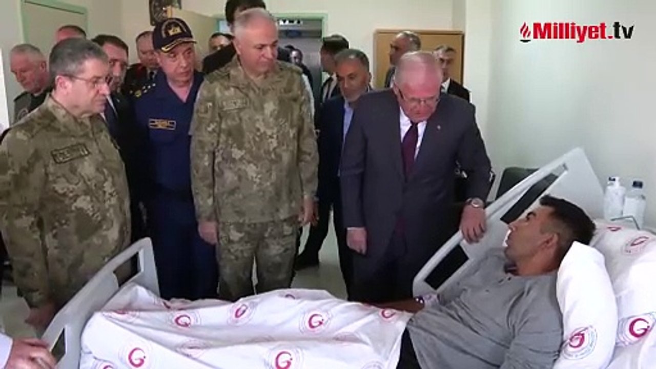 Bakan Güler'den metan gazından zehirlenen askerlere ziyaret