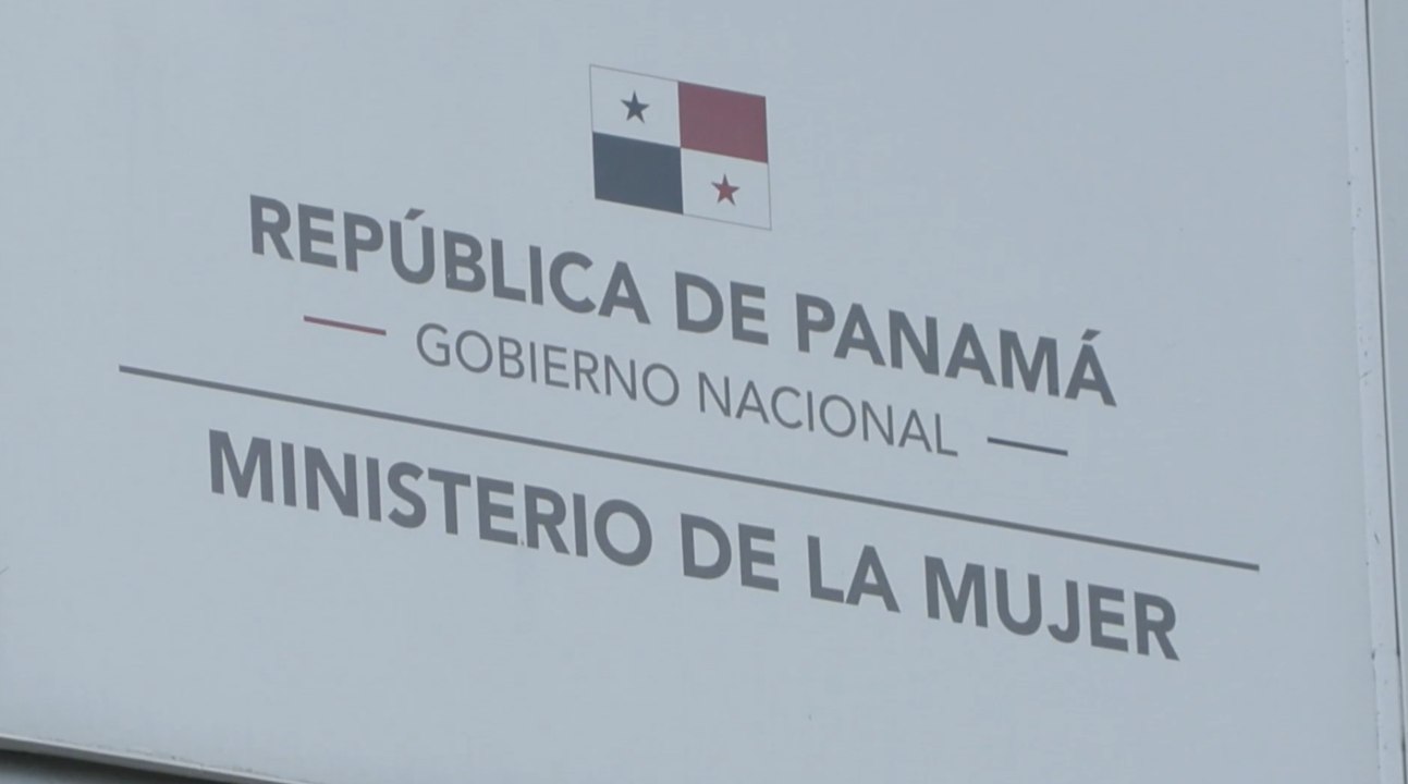 Organizaciones feministas critican la futura eliminación del Ministerio de la Mujer en Panamá
