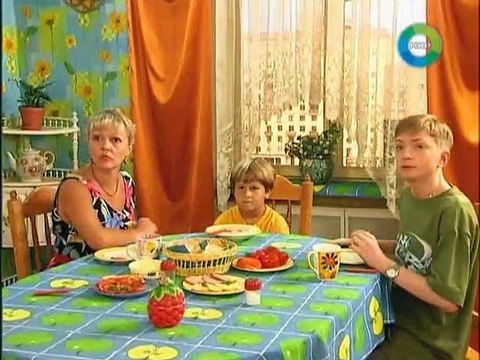 Дружная семейка ( Ложка за маму, ложка за папу ) 32 серия.