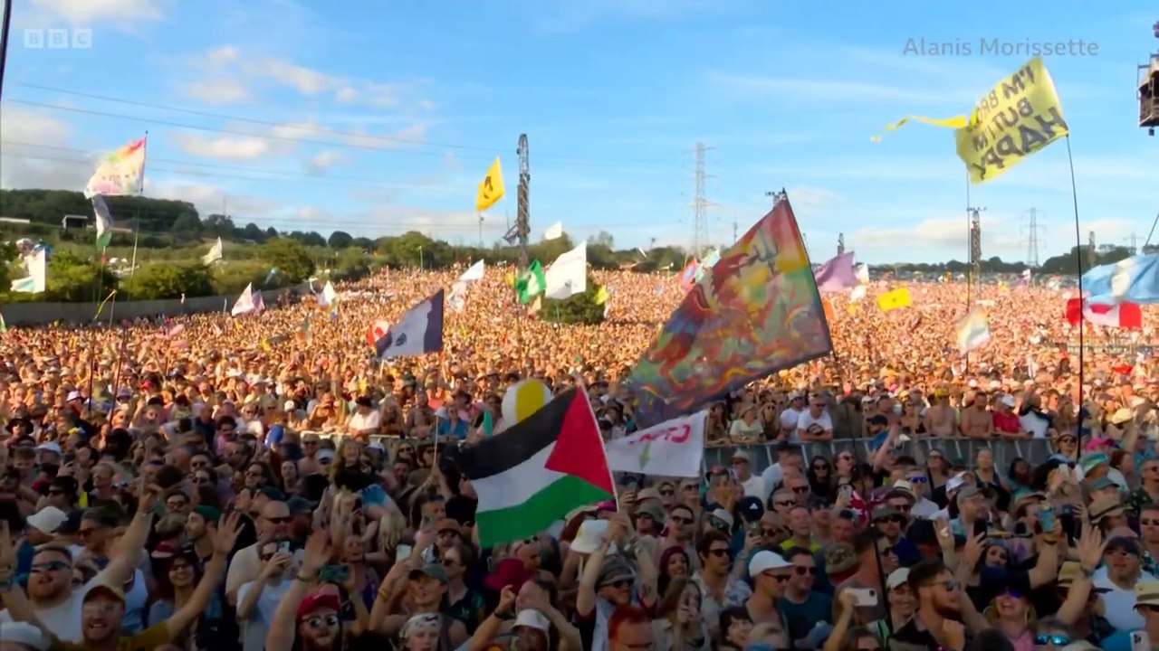 Alanis Morissette - Ironic - Live @ Glastonbury...
