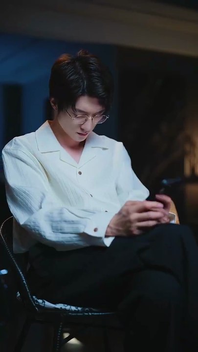 Professor Jiang's Ex-Girlfriend Survival Manual 01