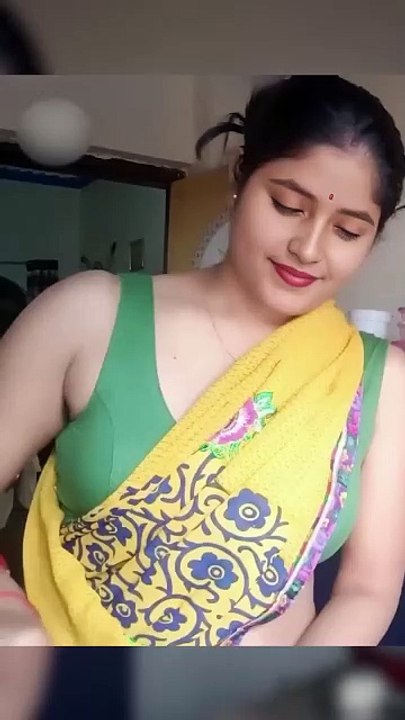 Cutebhabi#armpithair#hot bhabi#Dailymotion video#village Bhabi#romantic housewife