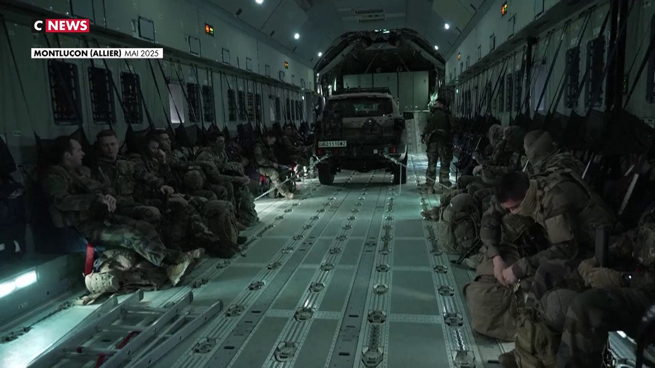 Armée : immersion dans un Airbus A400M en plein exercice