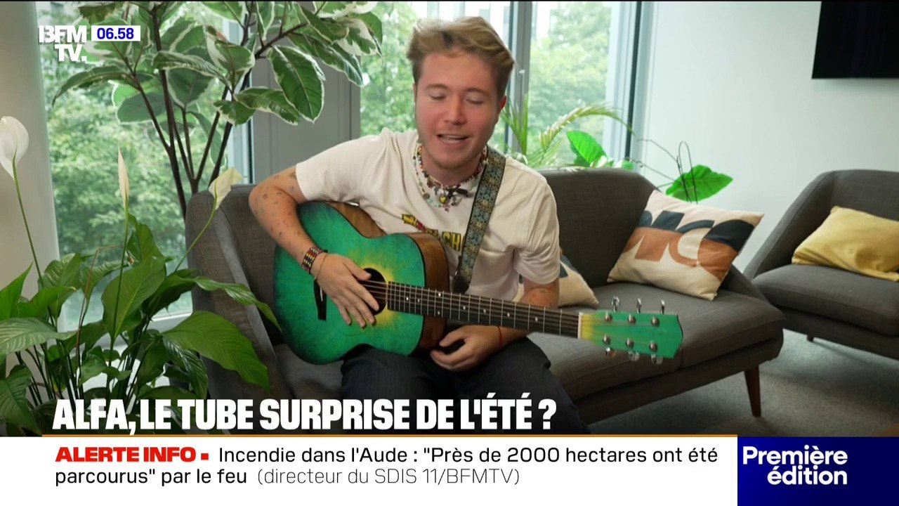 Le chanteur italien Alfa cartonne avec son titre "A me mi piace", qui revisite "Me gustas tu" de Manu Chao