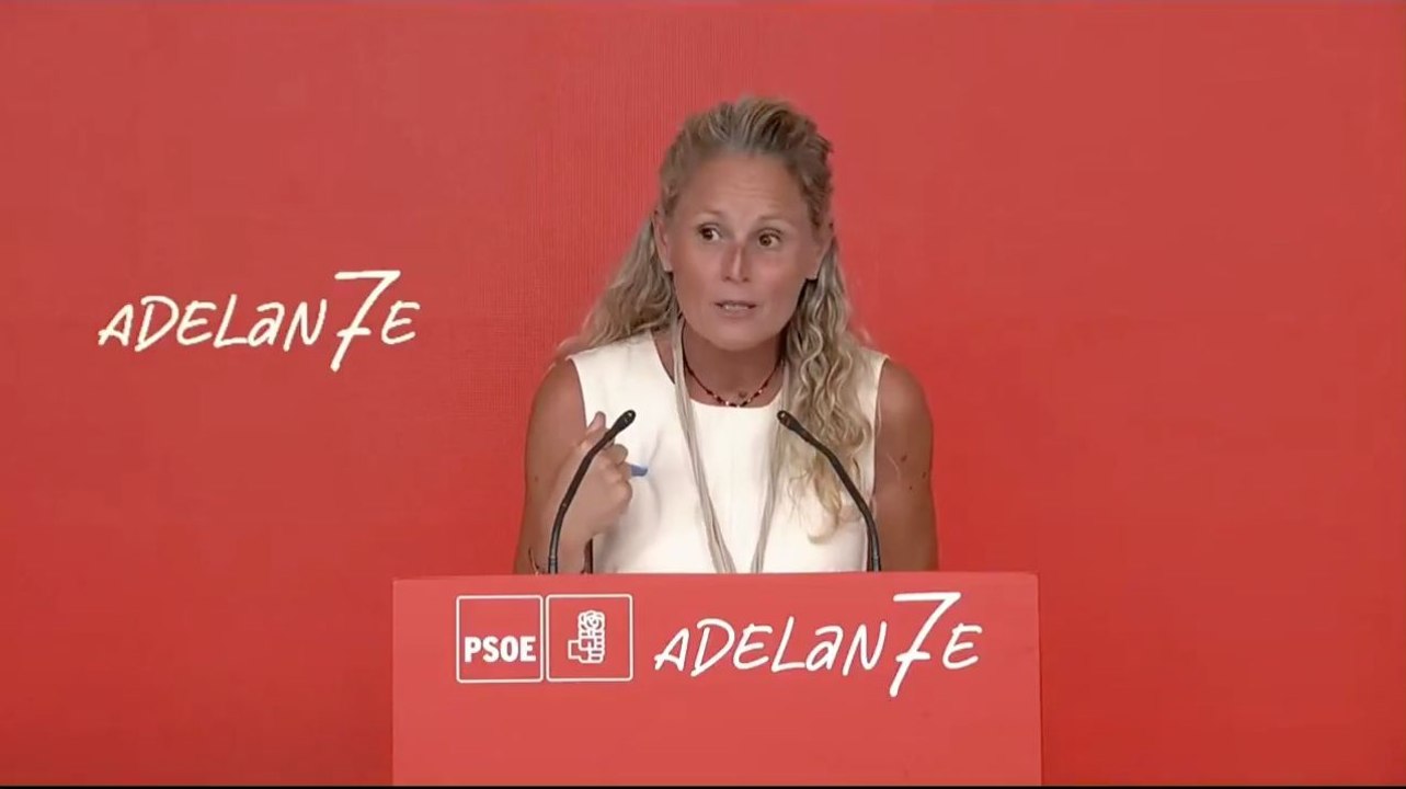 ¿Tienen 20 segundos? Escuchen la surrealista presentación de la nueva portavoz del PSOE