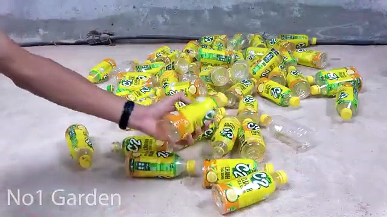 Fast & Easy, DIY Beautiful Terraced Flower Pot From Plastic Bottles For Garden - Moss Roses Garden