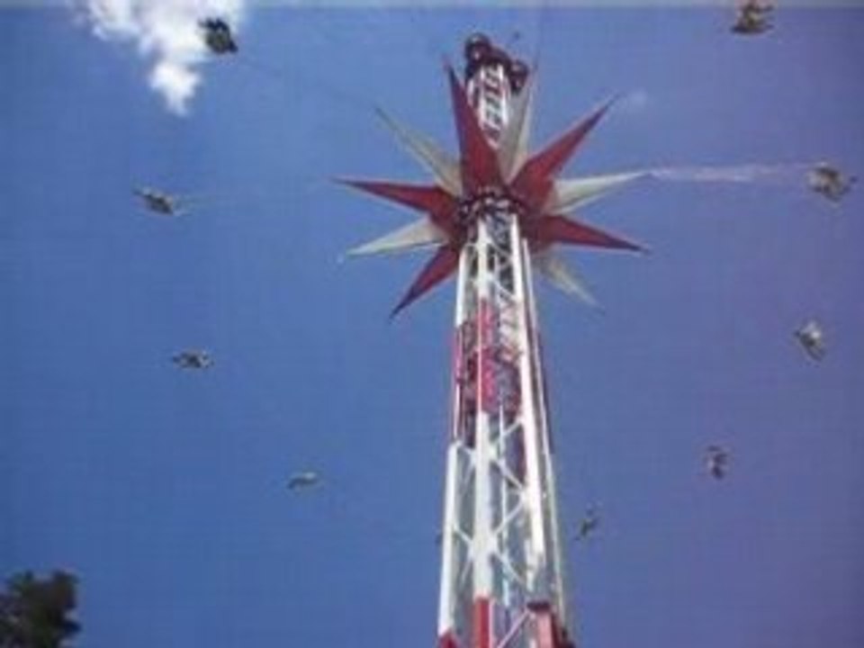 Moi qui vole dans la Lighthouse Tower