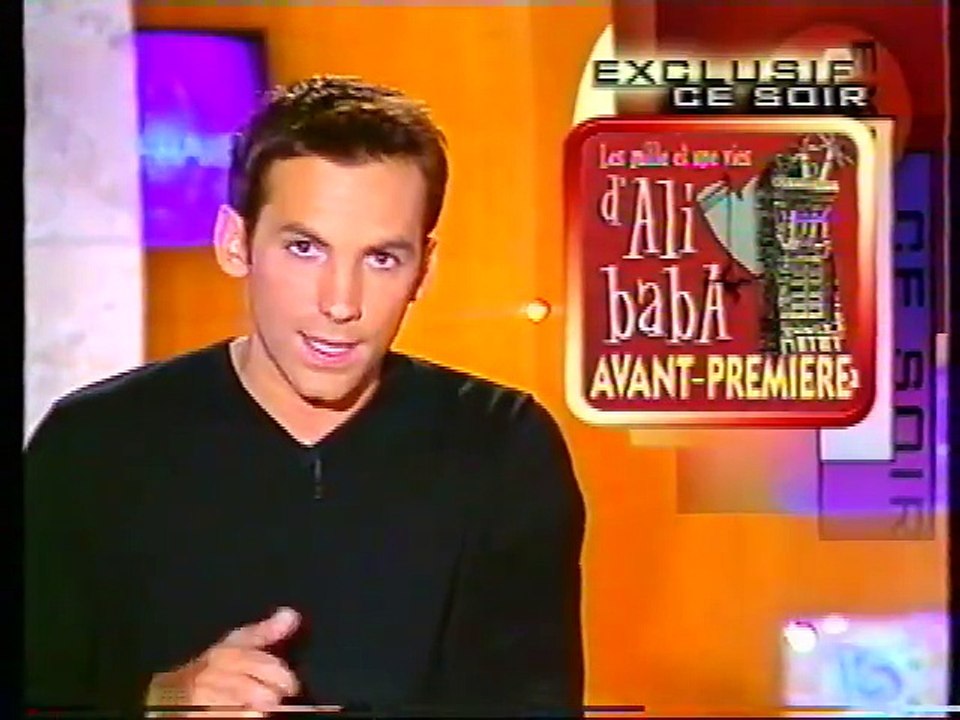 Johnny Hallyday – Reportage TF1 Ali Baba (18 Septembre 2000) – Rencontre avec la troupe et Sonia Lacen