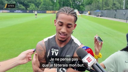 João Pedro : "Si je marque, je ne fêterais pas mon but"