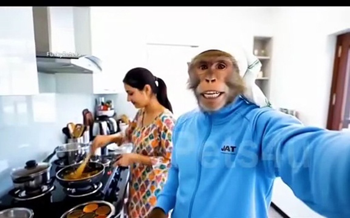 Gullu Monkey Visit  His Bhabhi Home - FunkyPets4u