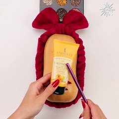 Butternut squash meets the makeup world 🥂✨