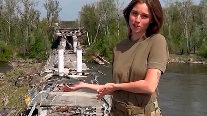 Una joven ucraniana muestra la destrucción de su ciudad natal en un vídeo viral en redes sociales