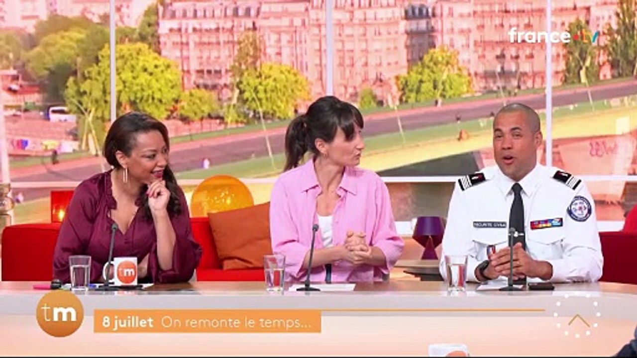 Télématin : Jean-Baptiste Marteau affublé d'un bouc  le journaliste n'approuve pas !