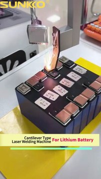 LA-15H02 Cantilever Laser Welder Welding Battery.